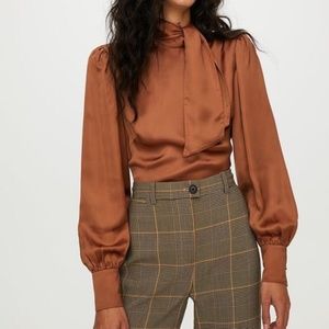 Aritzia Leigh blouse